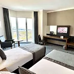 Ramada By Wyndham