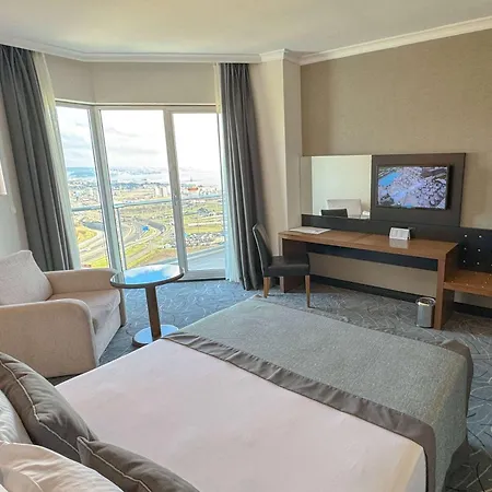 Ramada By Wyndham Hotel