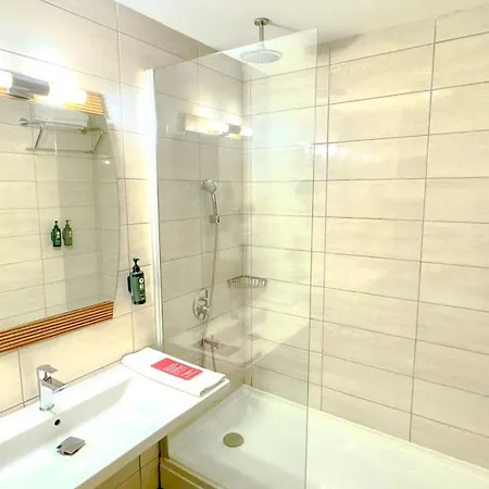 Ramada By Wyndham 5*