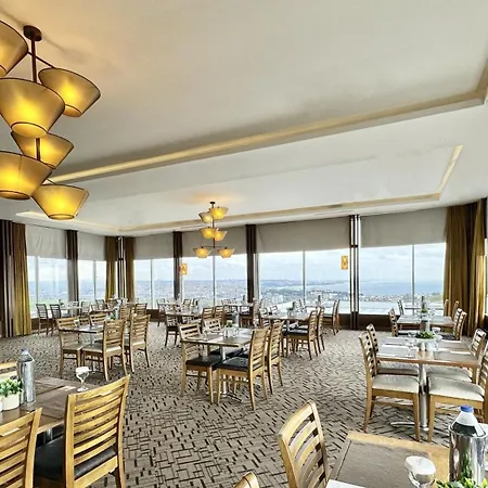 Ramada By Wyndham Hotel 5*