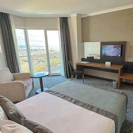 Ramada By Wyndham 5*