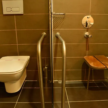 Ramada By Wyndham 5*