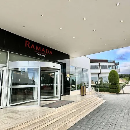Hotell Ramada By Wyndham 5*