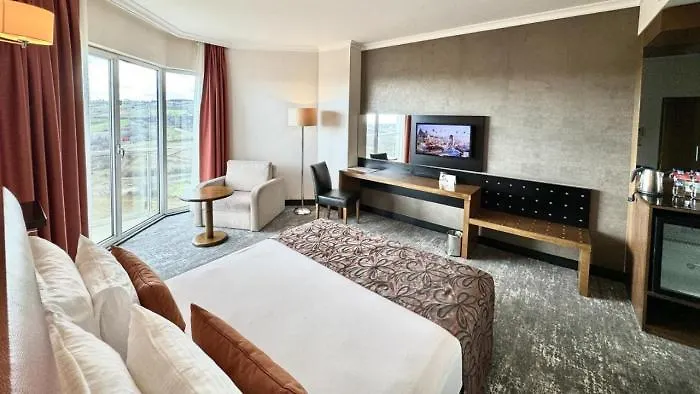 Ramada By Wyndham Hotel 5*