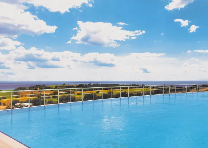 Ramada By Wyndham 5*