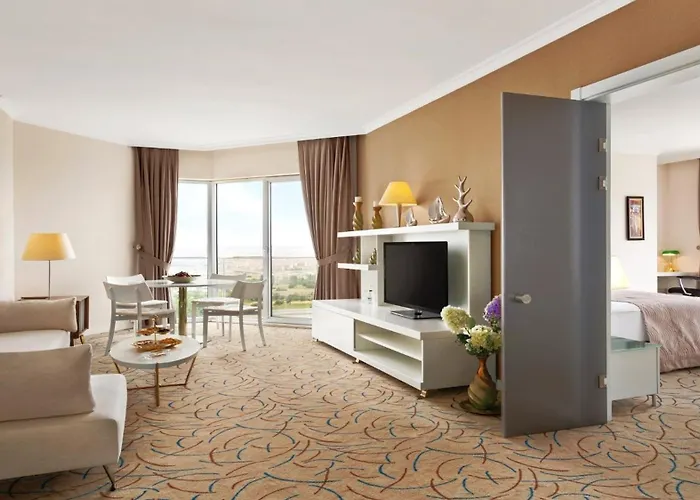 Ramada By Wyndham 5* Tekirdağ