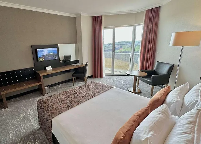 Ramada By Wyndham 5* Tekirdağ